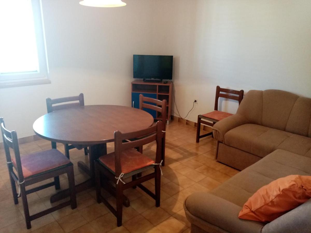 Pave Apartment Betina  Exterior foto